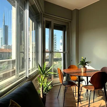 Urban Jungle 3 - Porta Nuova Апартаменты *